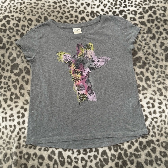 Abercrombie Kids Giraffe Graphic Tee in Gray Size Medium Girls - Picture 4 of 17
